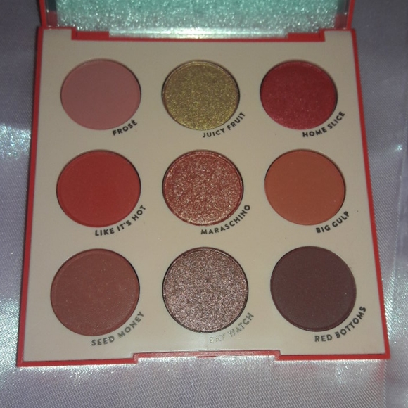 COLOUR POP - Picture 3 of 4